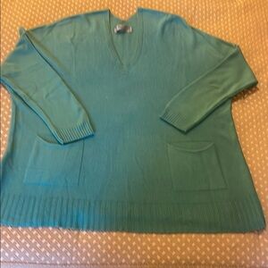 Tourqoise and beautiful from Italy! O/s fits most! By Tina Stephen’s!